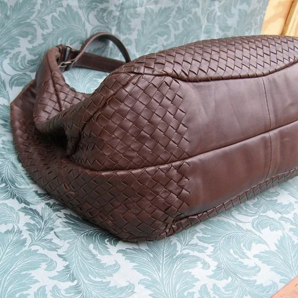 EUC Bottega Veneta Intrecciato Brown Leather Hobo/Shoulder bag - Picture 9 of 16